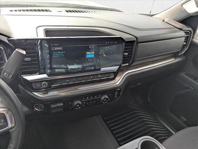 Used 2025 Chevrolet Silverado 1500 LT image 13
