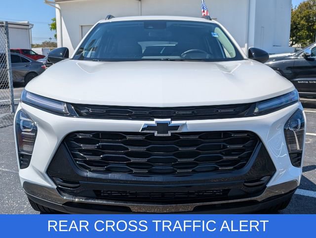 Used 2025 Chevrolet Trax ACTIV w/ Driver Confidence Package image 2