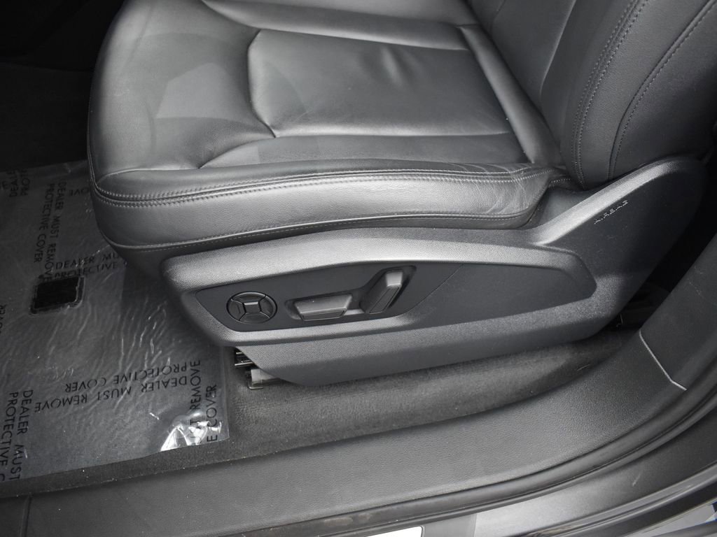 Used 2022 Audi Q7 2.0T Premium Plus image 11