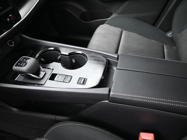 New 2026 Nissan Rogue SV FWD image 31