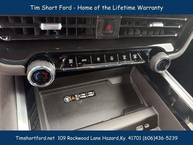 Used 2025 Chevrolet Tahoe LT AWD/4WD image 17