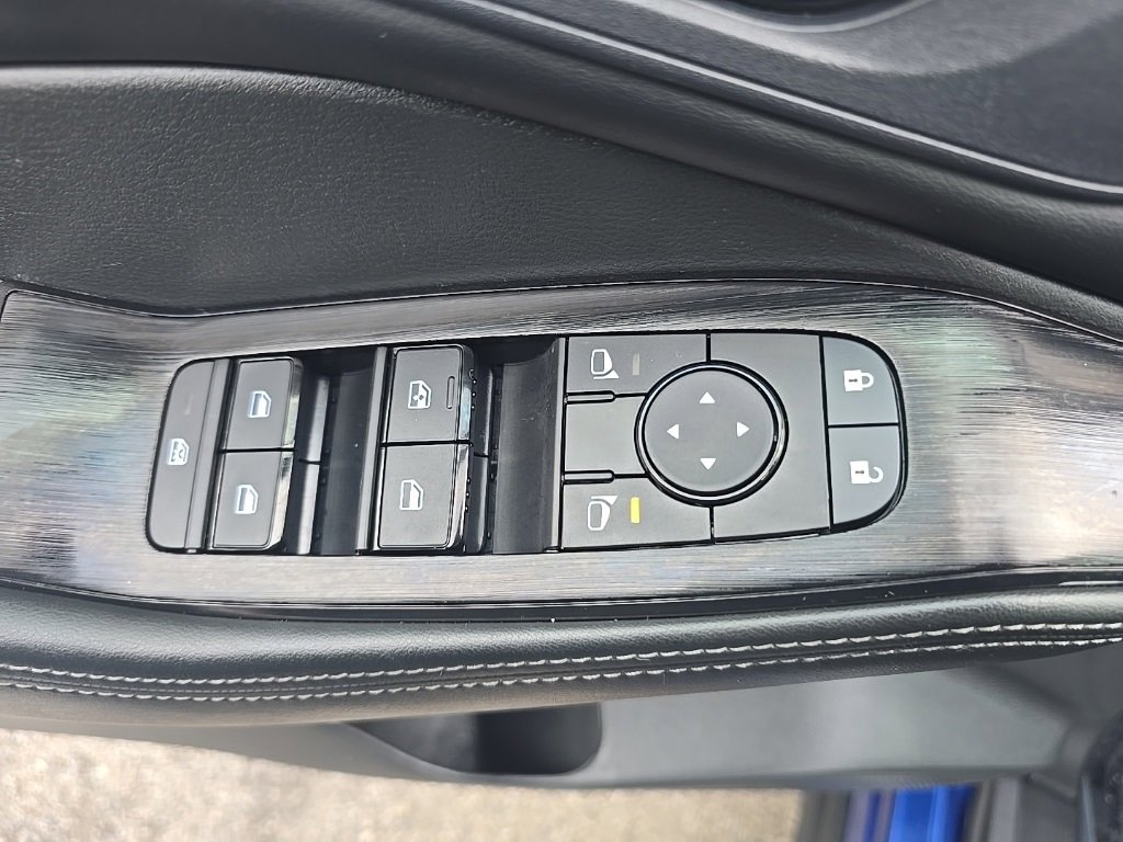 Used 2023 Nissan Rogue SV w/ SV Premium B Package image 19