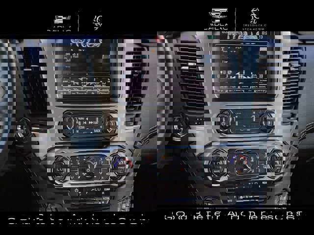 Used 2017 Chevrolet Suburban Premier image 16