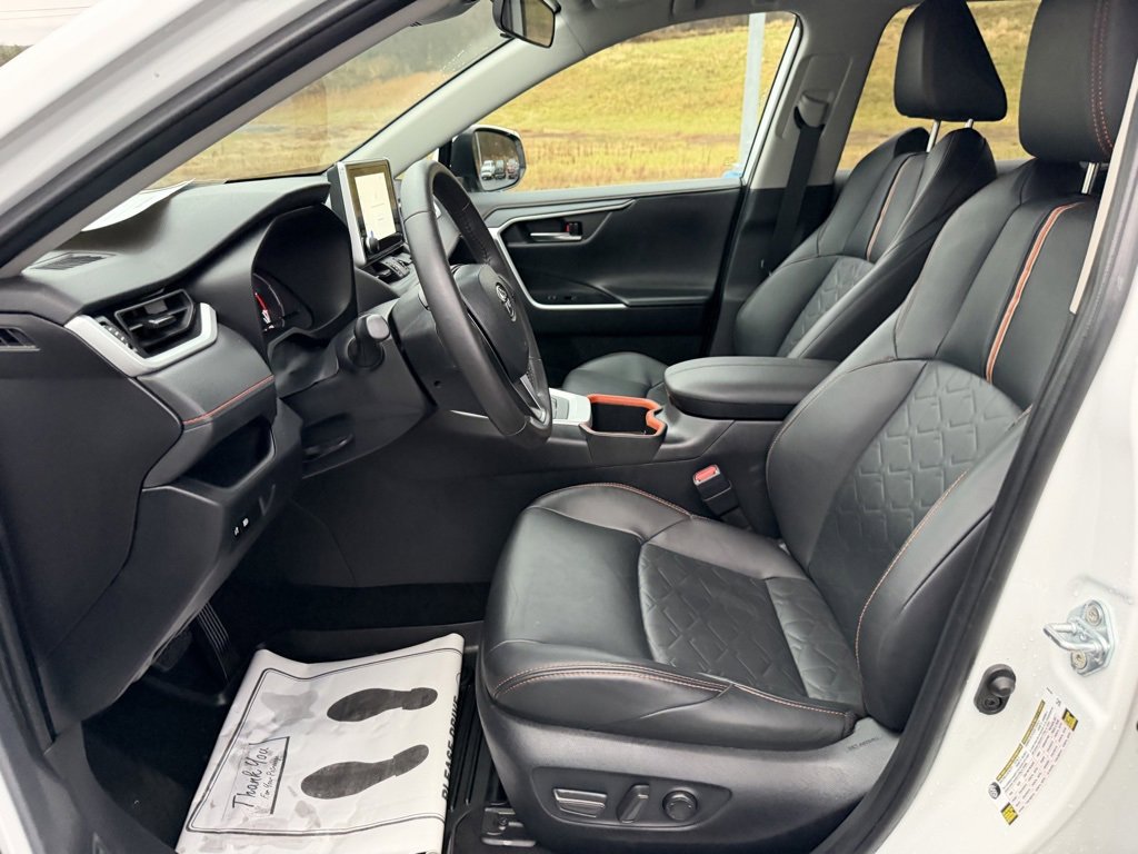 Used 2024 Toyota RAV4 Adventure image 18