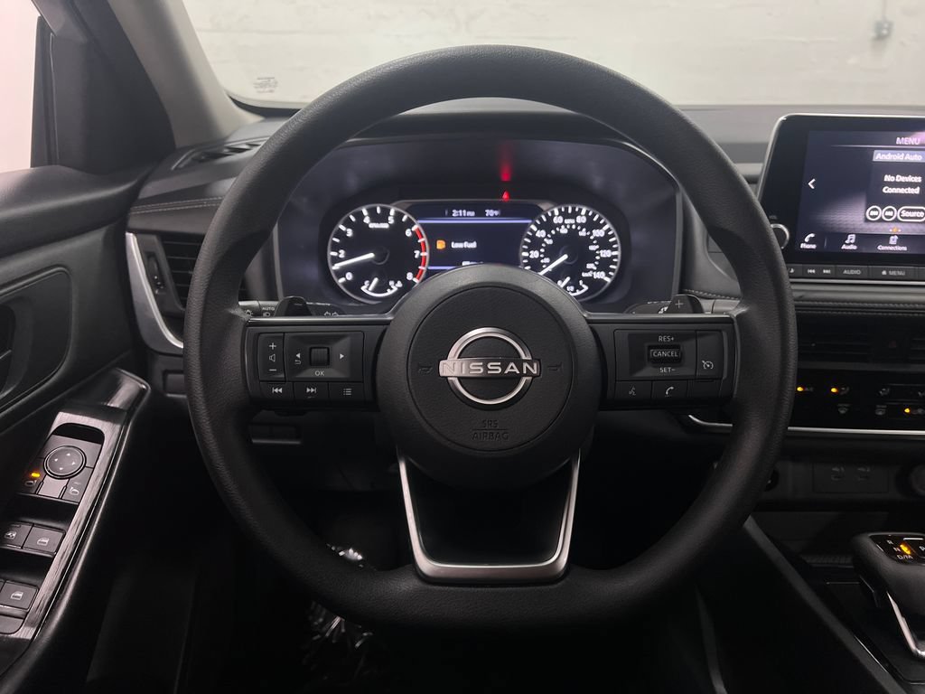 Used 2024 Nissan Rogue S FWD image 15