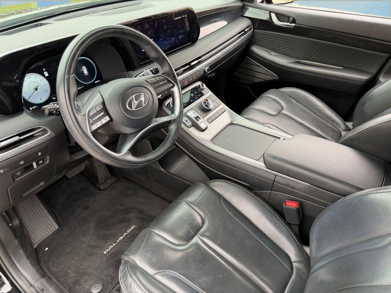 Used 2023 Hyundai Palisade Calligraphy image 4