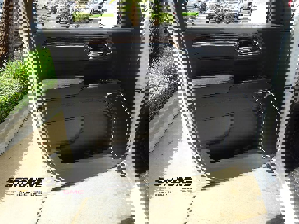 New 2026 GMC Sierra 1500 Elevation image 25