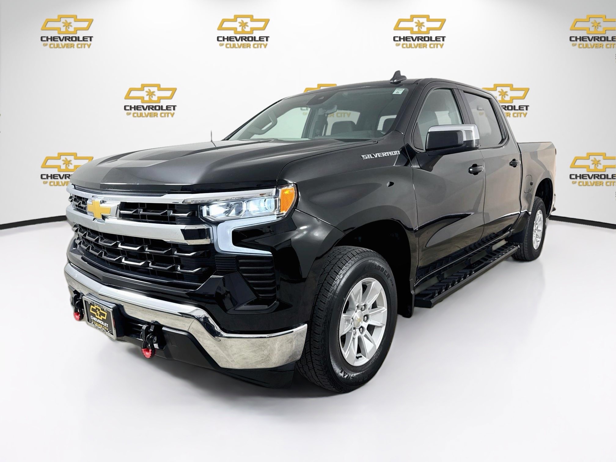 Used 2023 Chevrolet Silverado 1500 LT RWD image 3