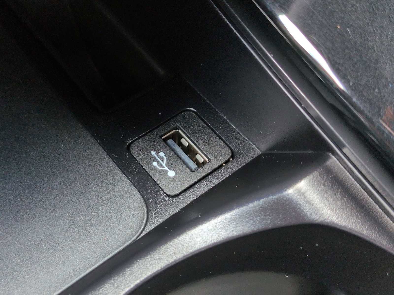 Used 2023 BMW X3 M40i w/ Premium Package image 32