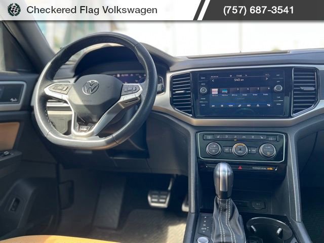 Used 2023 Volkswagen Atlas Cross Sport SEL Premium R-Line image 30