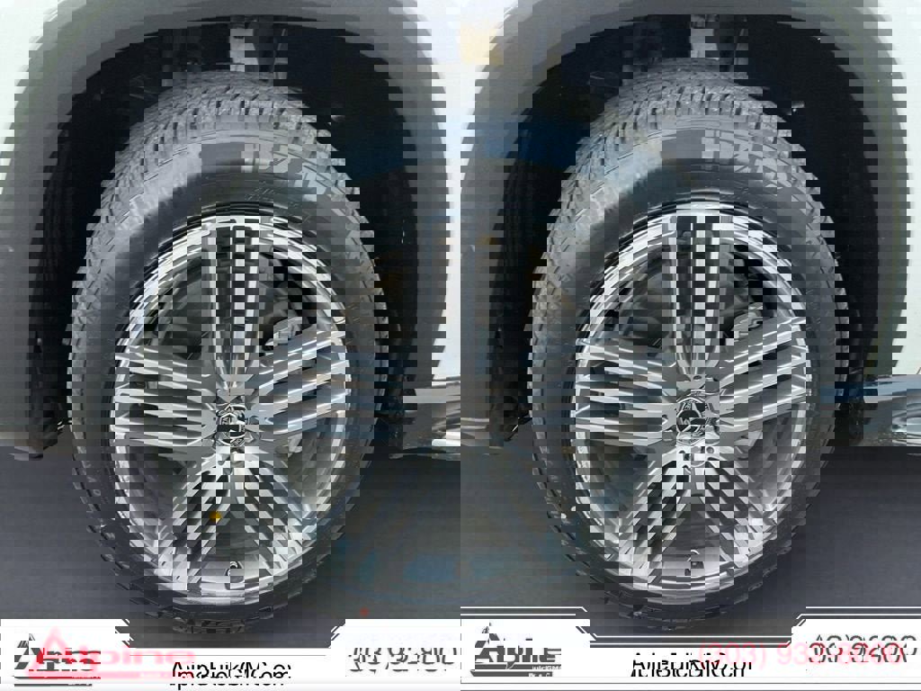 Used 2023 Mercedes-Benz GLS 450 4MATIC image 14