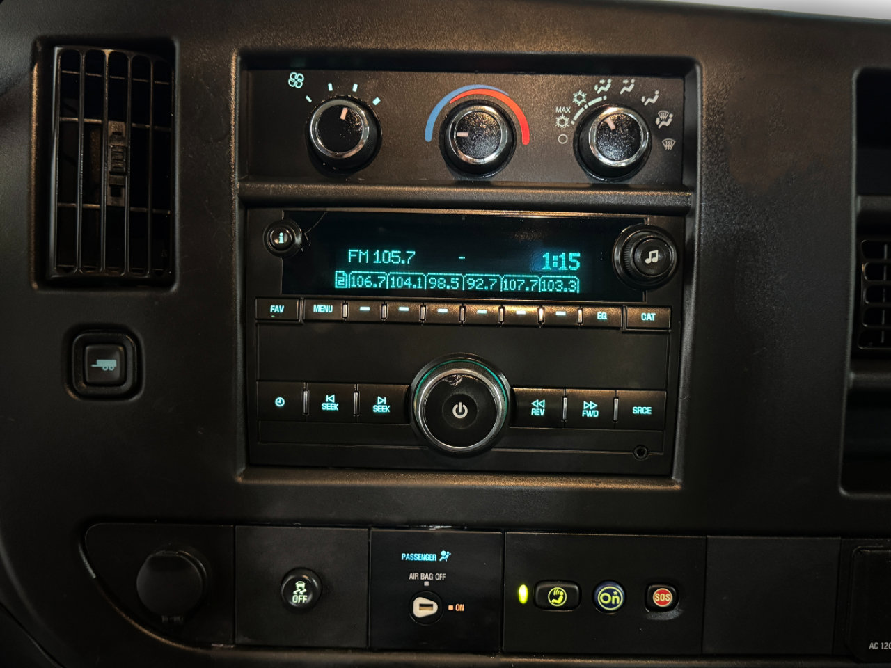 Used 2019 Chevrolet Express 2500 w/ Driver Convenience Package image 17