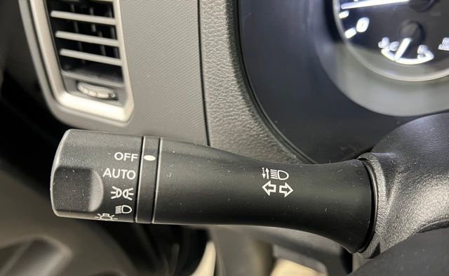 Used 2024 Nissan Frontier SV w/ Technology Package image 31