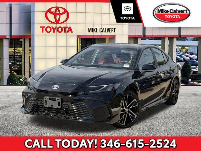 Used 2025 Toyota Camry XSE image 1