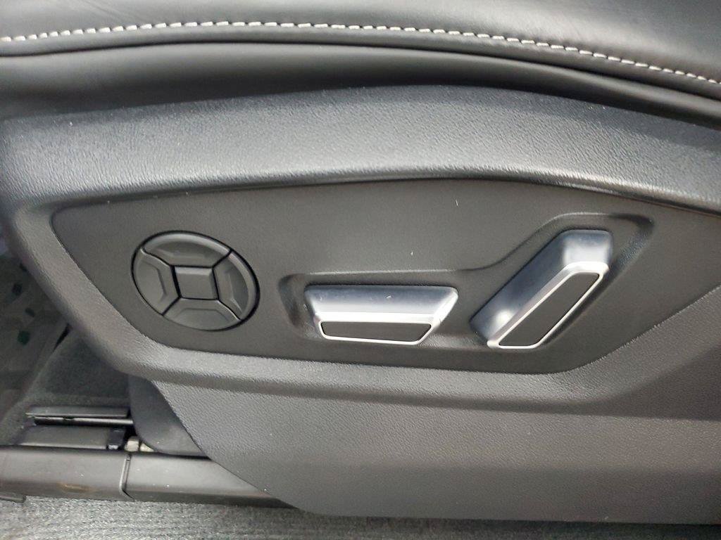 Used 2024 Audi SQ8 Premium Plus AWD/4WD image 21