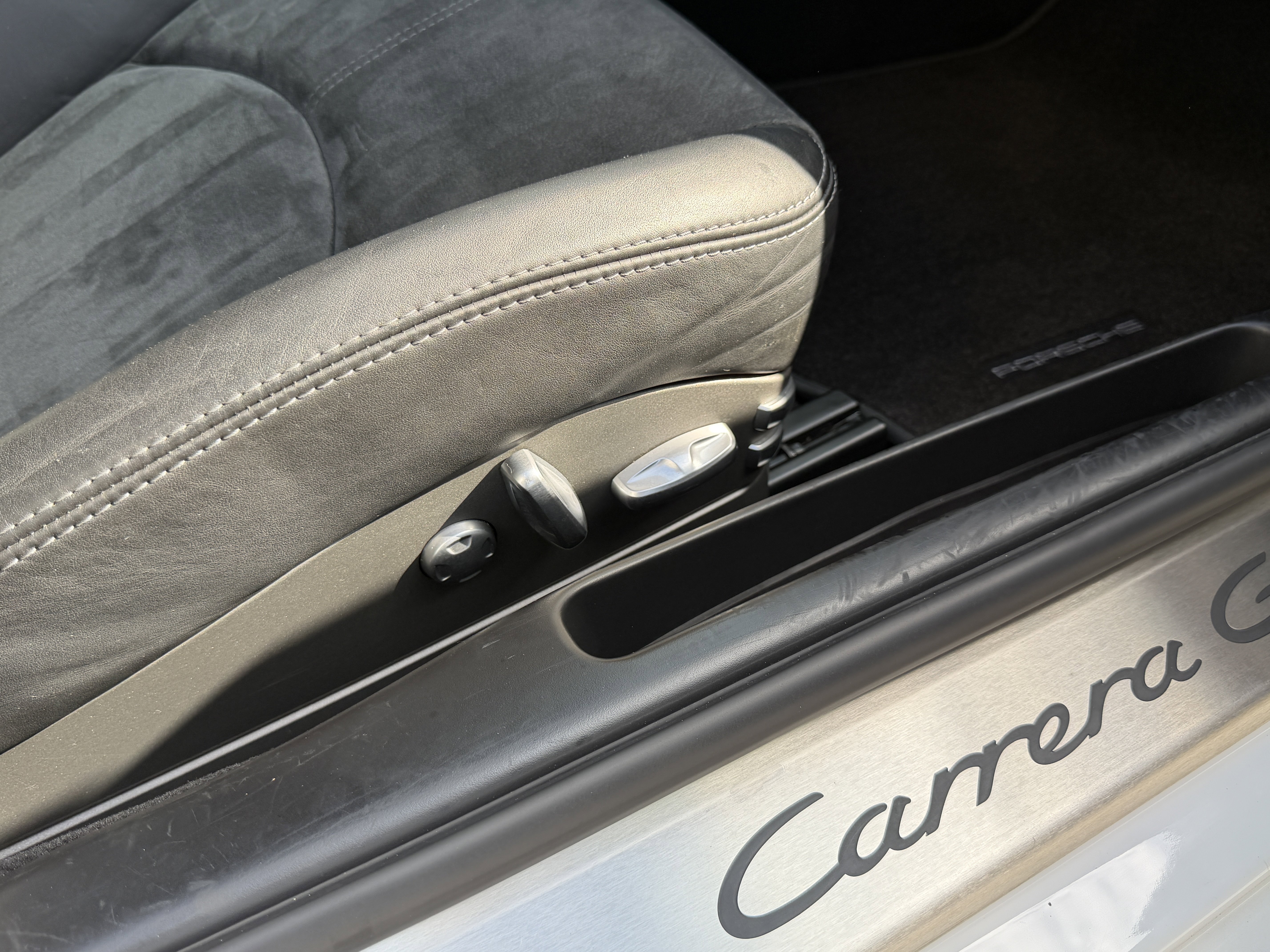 Used 2012 Porsche 911 Carrera GTS image 22