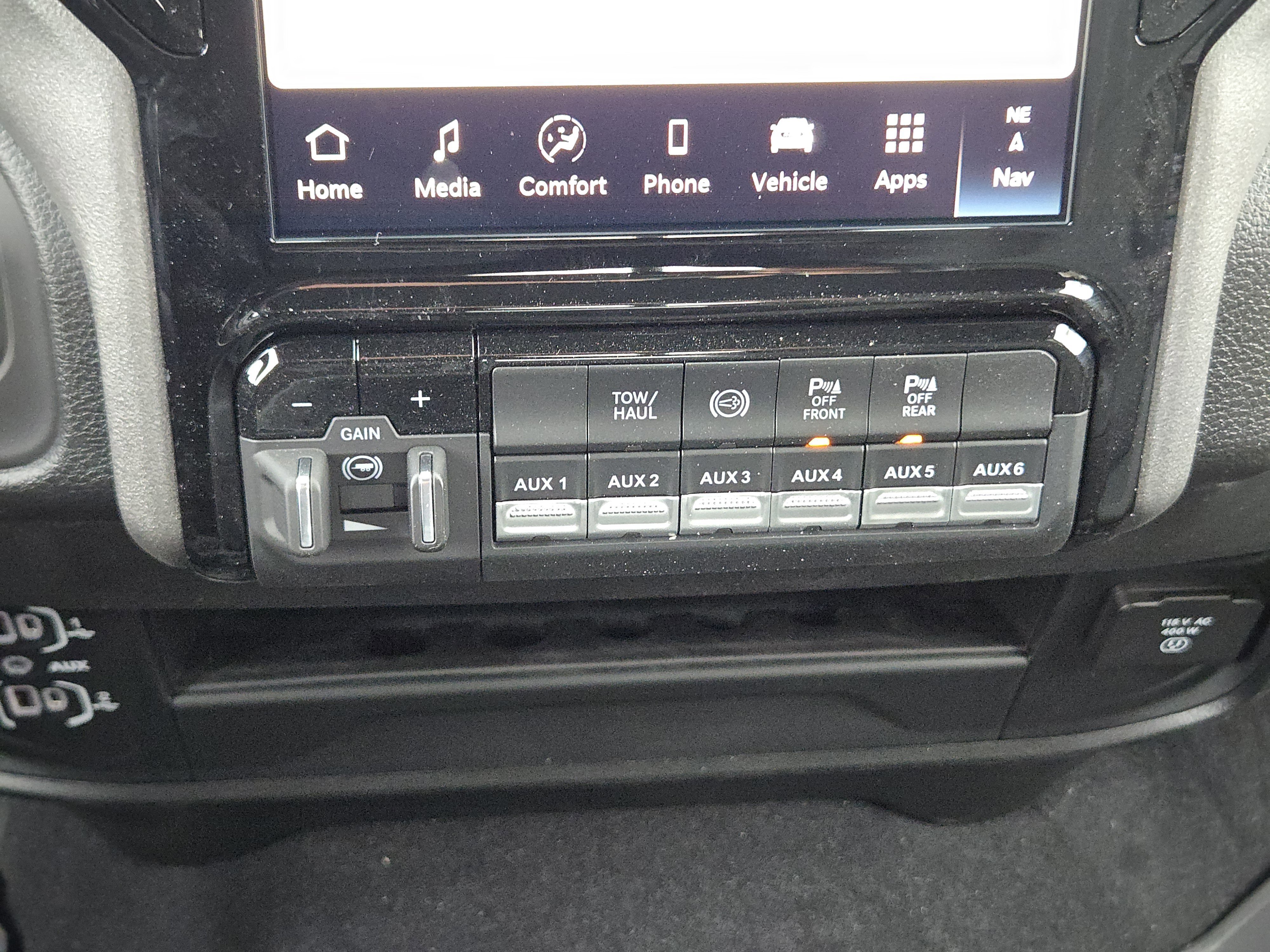 New 2026 RAM 3500 Tradesman AWD/4WD image 16