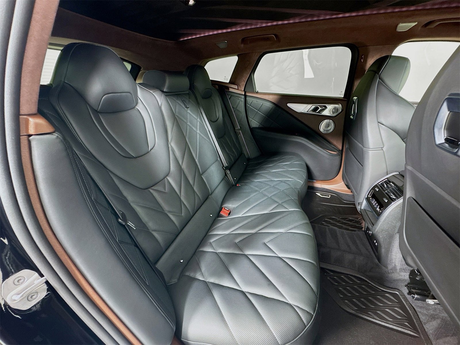 Used 2026 BMW XM Label Red image 25