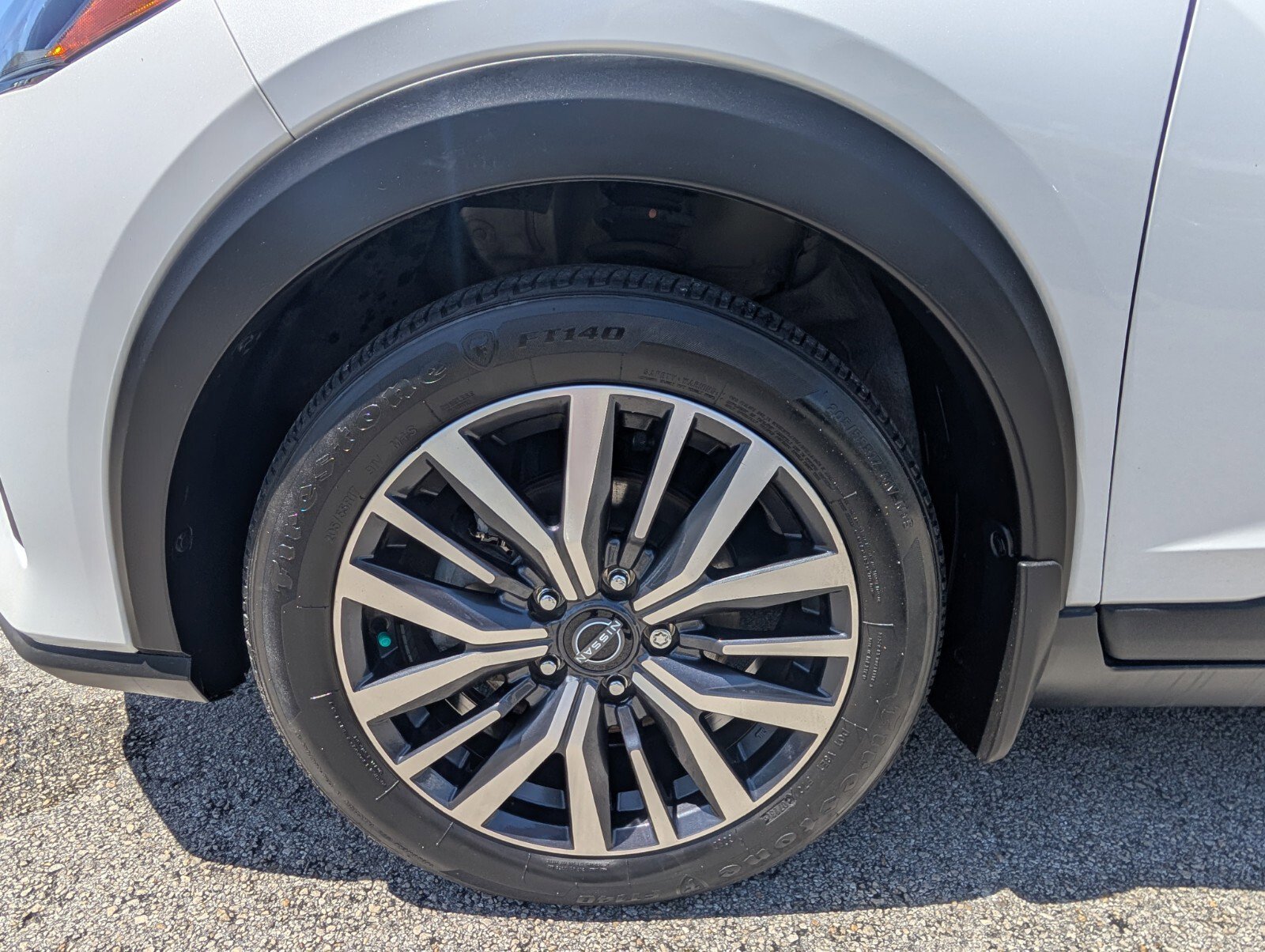 Certified 2023 Nissan Kicks SR FWD image 17
