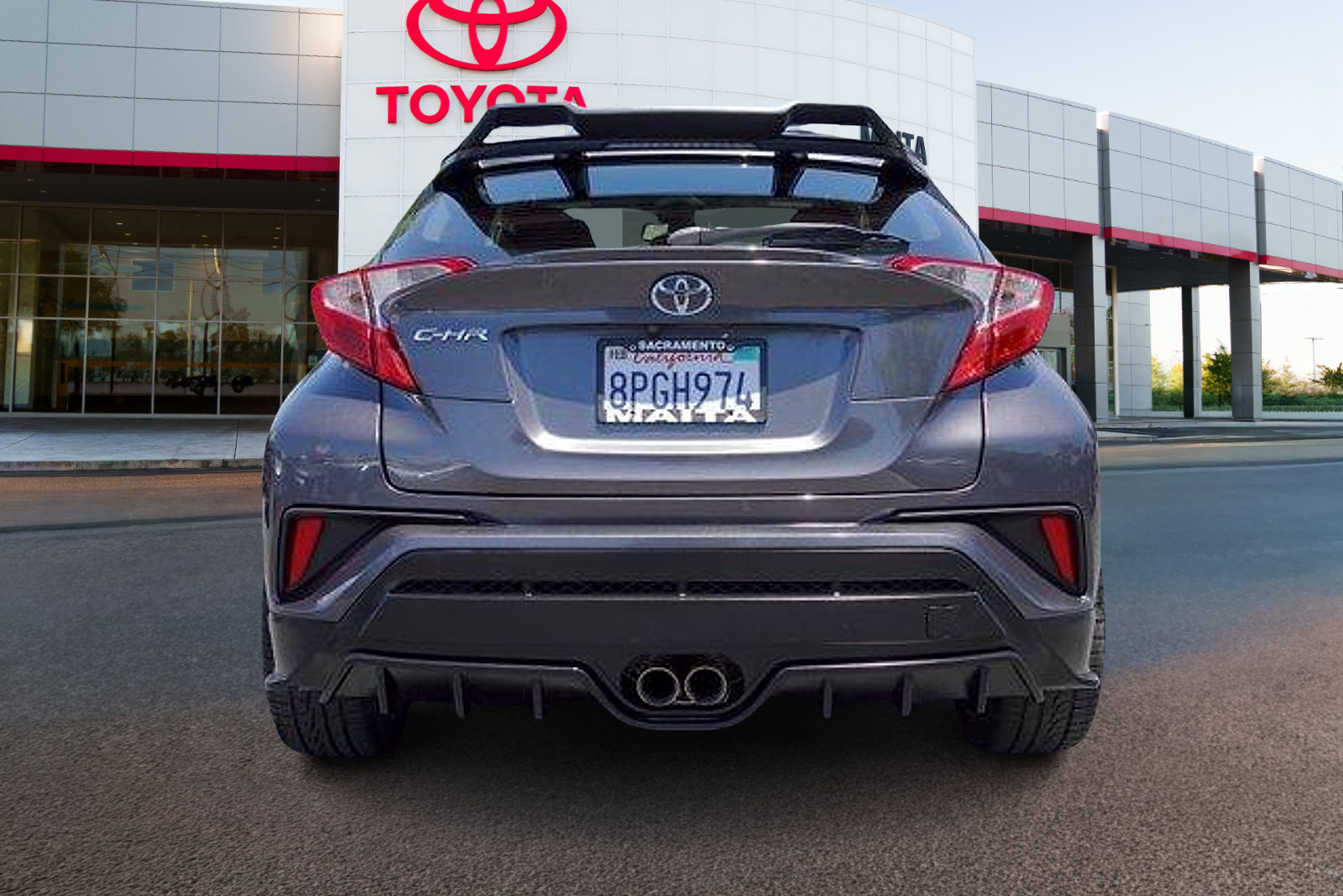 Used 2019 Toyota C-HR XLE FWD image 6