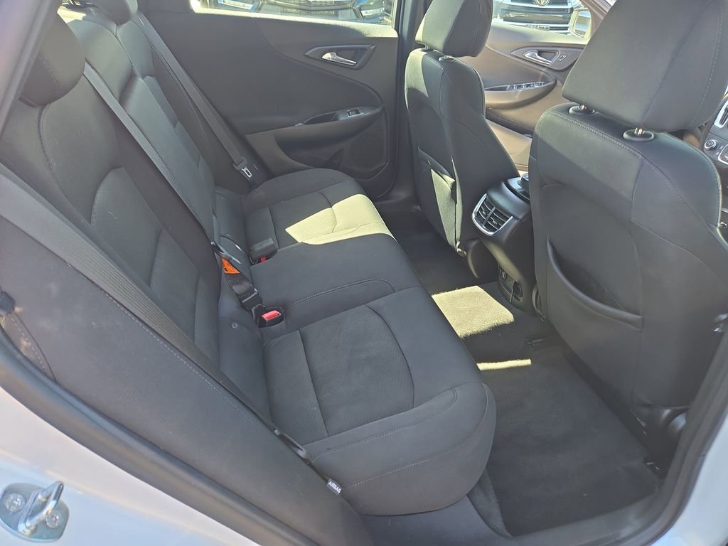 Used 2016 Chevrolet Malibu LT image 23