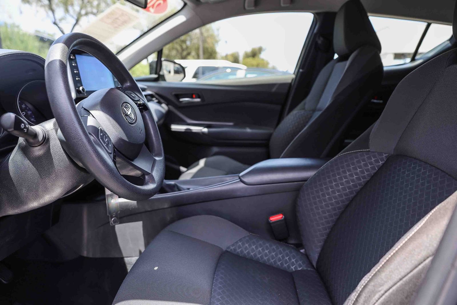 Certified 2021 Toyota C-HR LE FWD image 18