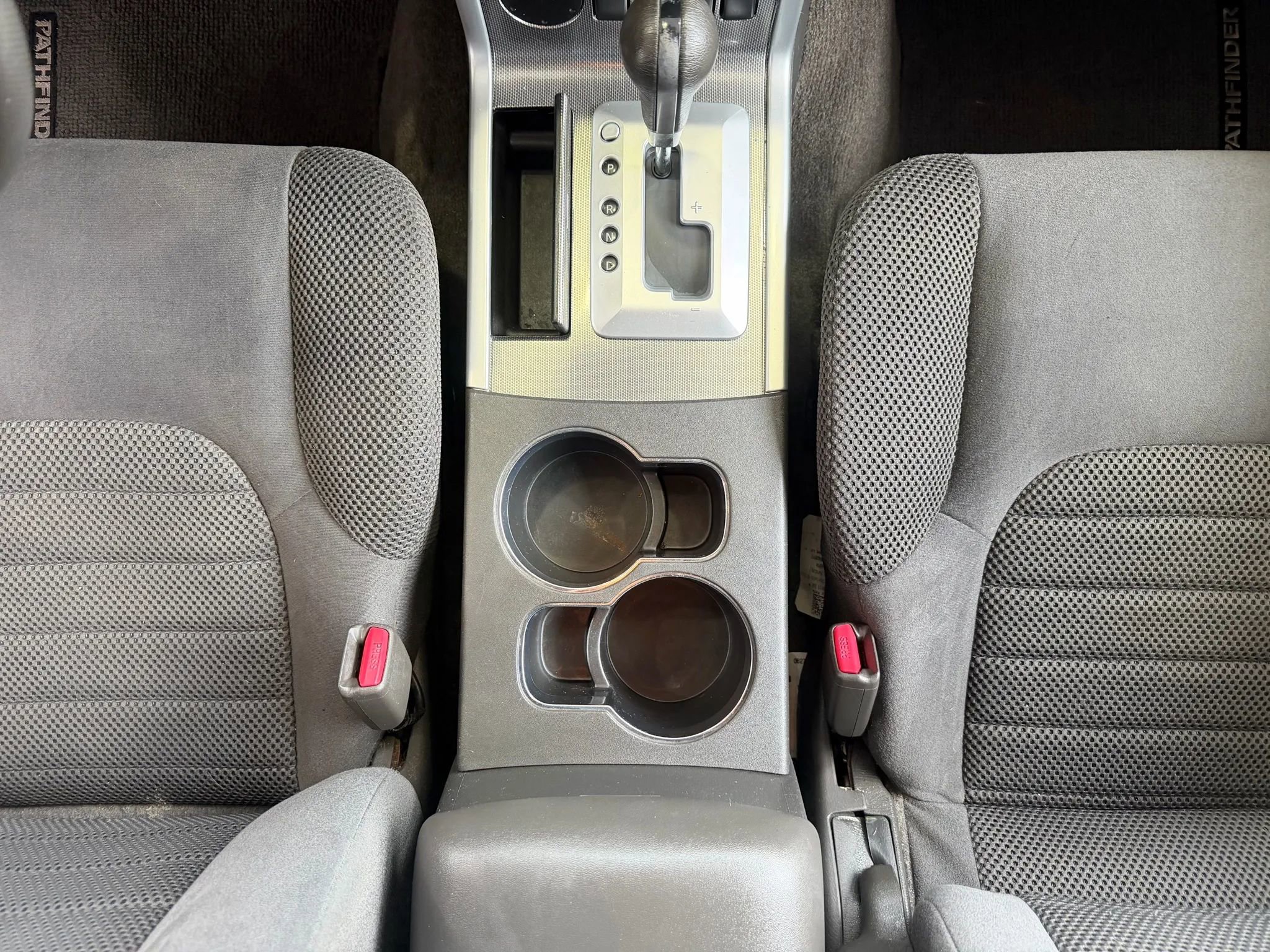 Used 2012 Nissan Pathfinder SV image 18