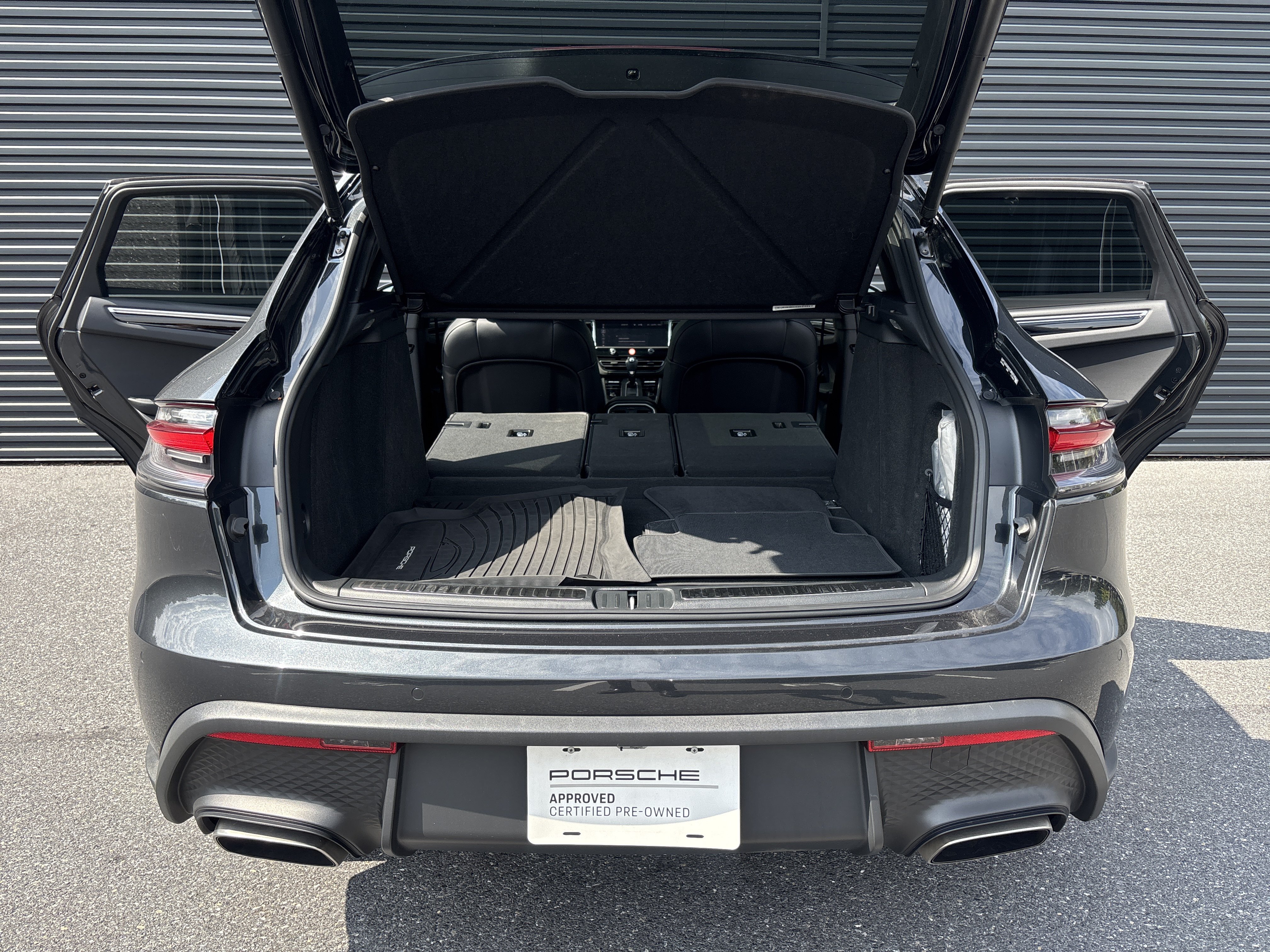 New 2026 Porsche Macan AWD/4WD image 19
