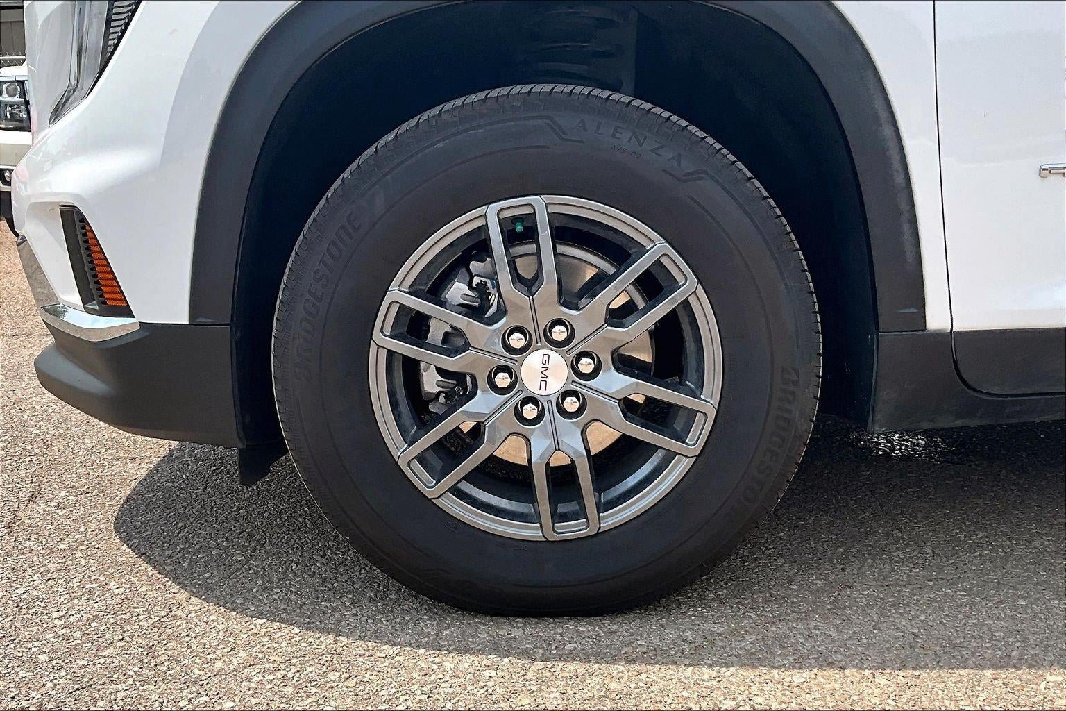 Used 2025 GMC Acadia Elevation AWD/4WD image 9