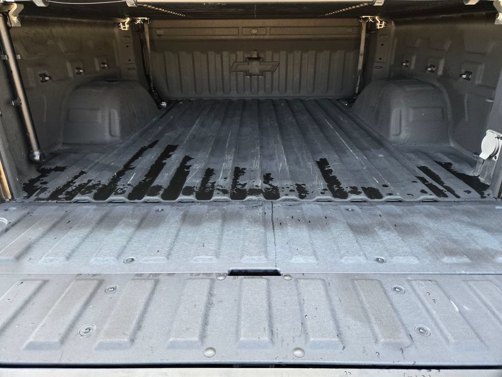 Used 2023 Chevrolet Silverado 1500 LT Trail Boss w/ LT Trail Boss Premium Package AWD/4WD image 32