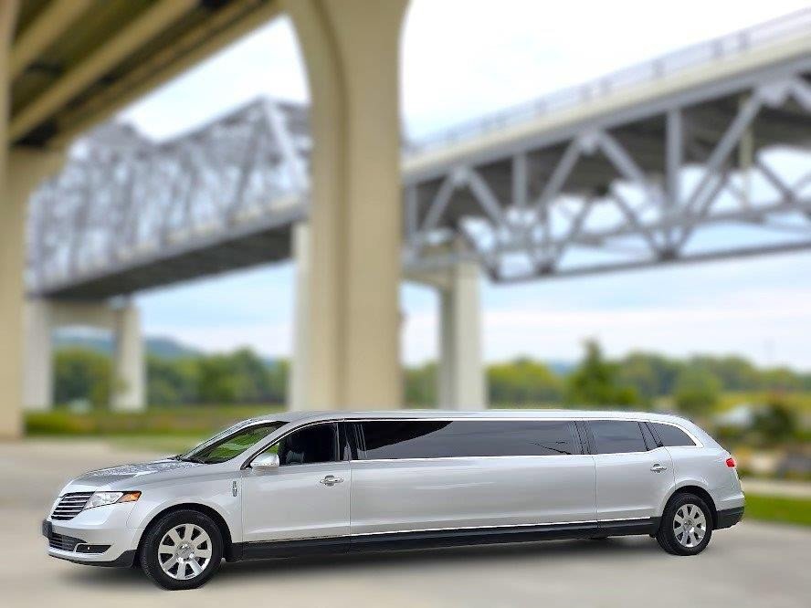 Used 2019 Lincoln MKT AWD