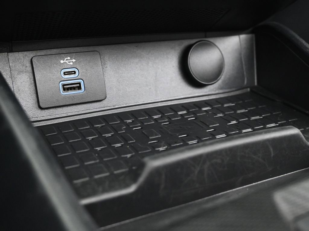 Used 2024 Ford Mustang Premium image 18