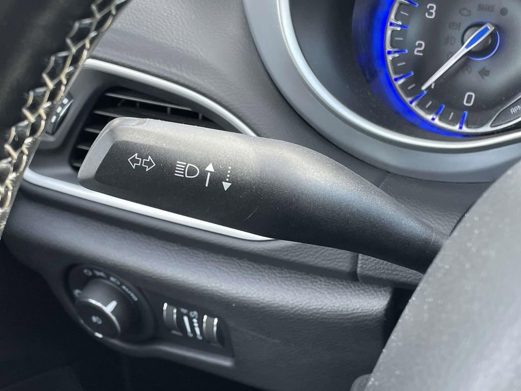 Used 2020 Chrysler Pacifica Touring-L Plus w/ Advanced Safetytec Group image 11