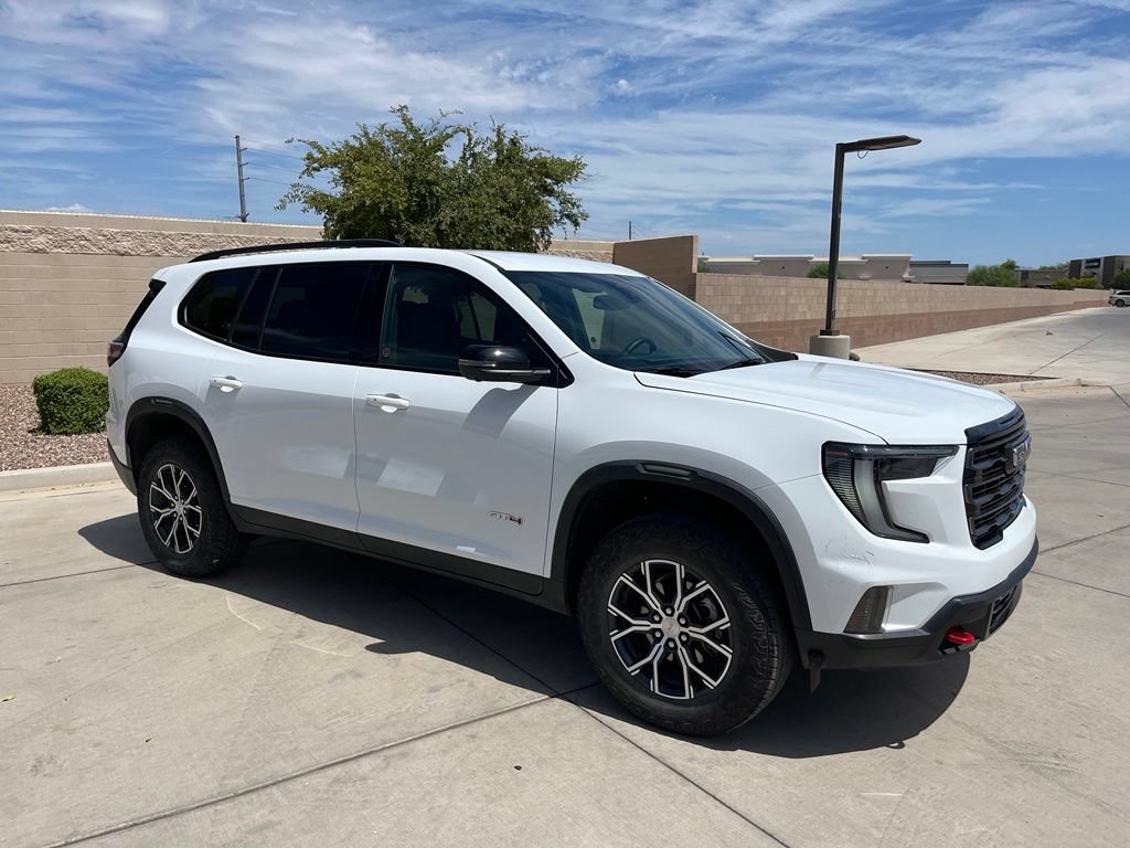 Used 2024 GMC Acadia AT4 w/ Luxury Package AWD/4WD image 5