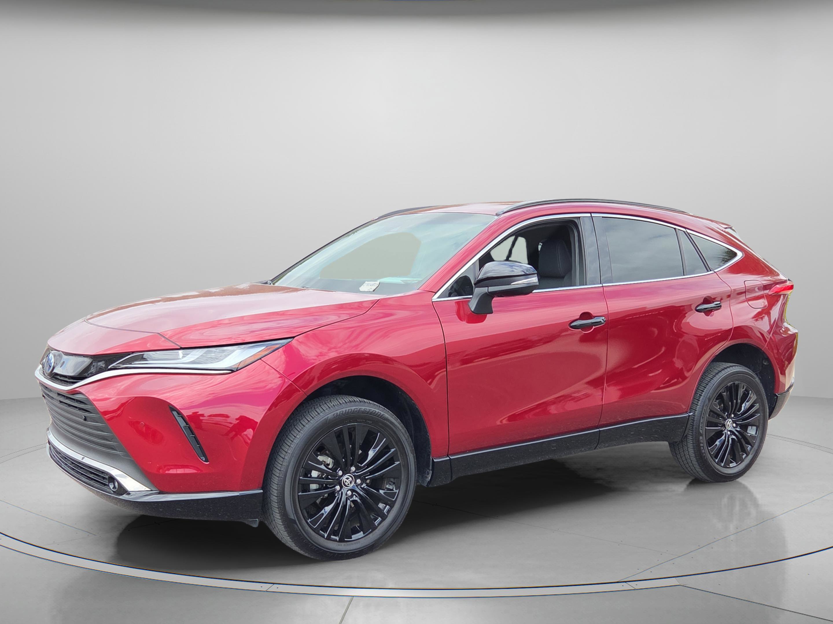 Certified 2024 Toyota Venza Nightshade image 2