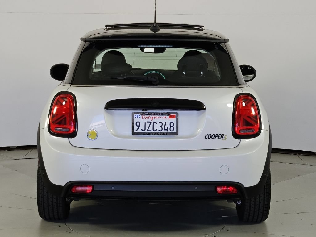 Used 2024 MINI Cooper SE FWD image 8