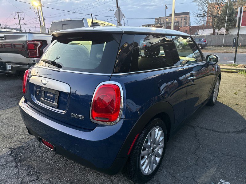 Used 2014 MINI Cooper 2-Door Hardtop image 5