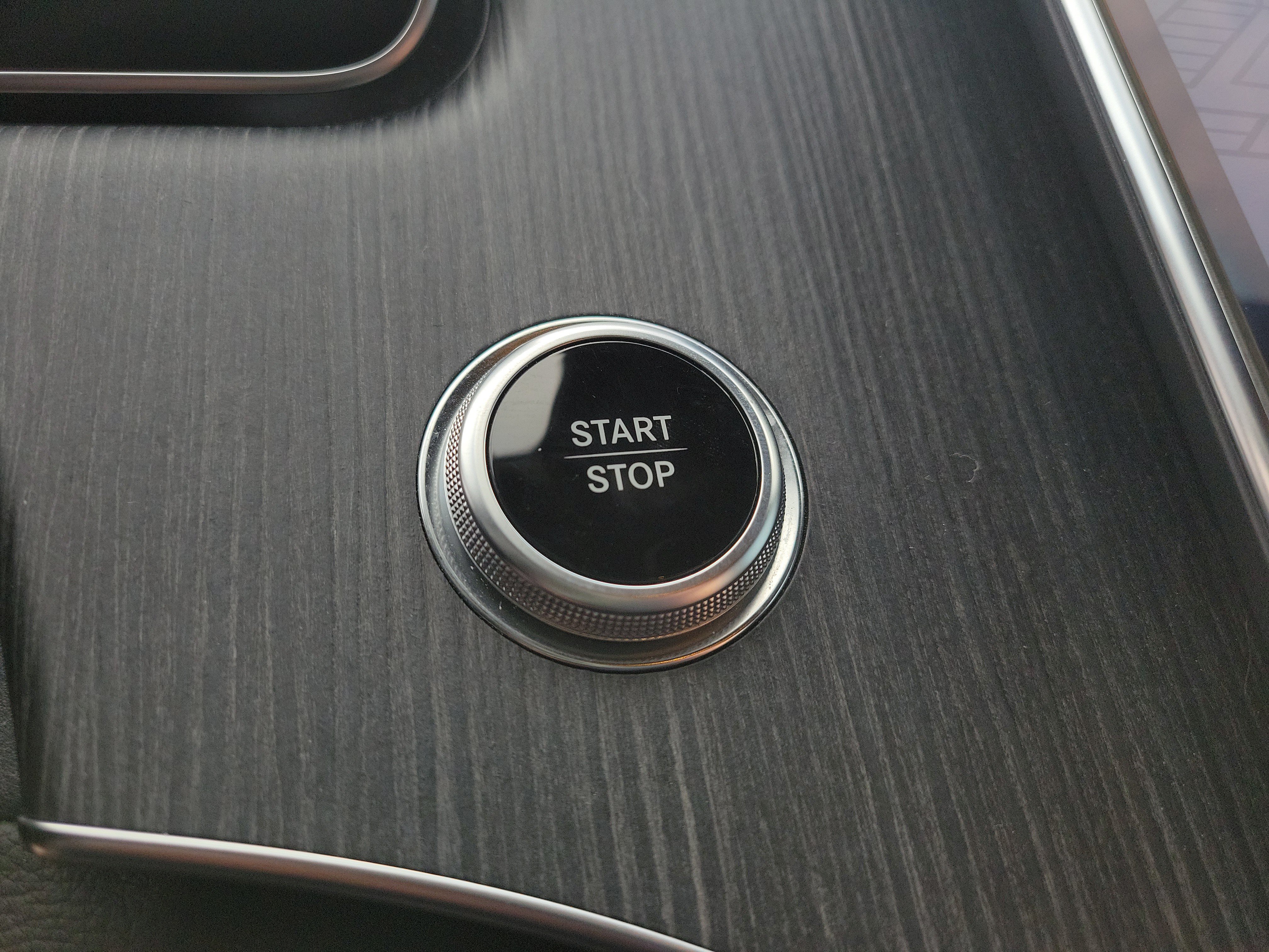 Certified 2023 Mercedes-Benz EQE 500 4MATIC Sedan image 33