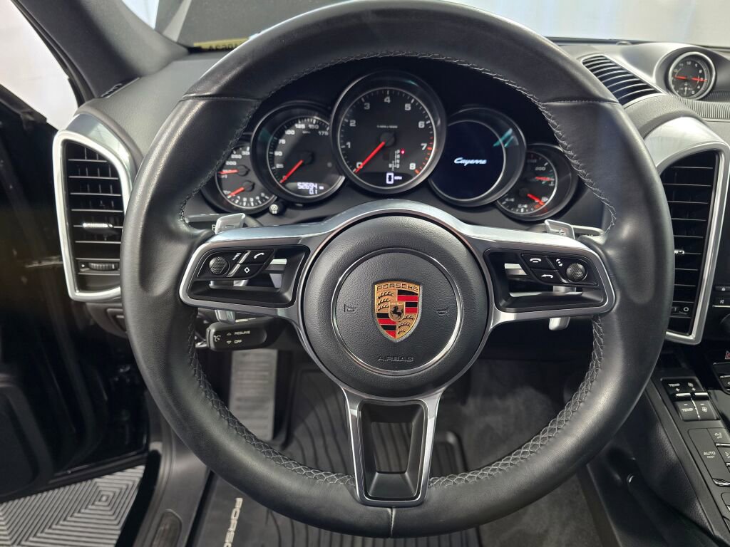 Used 2018 Porsche Cayenne image 15
