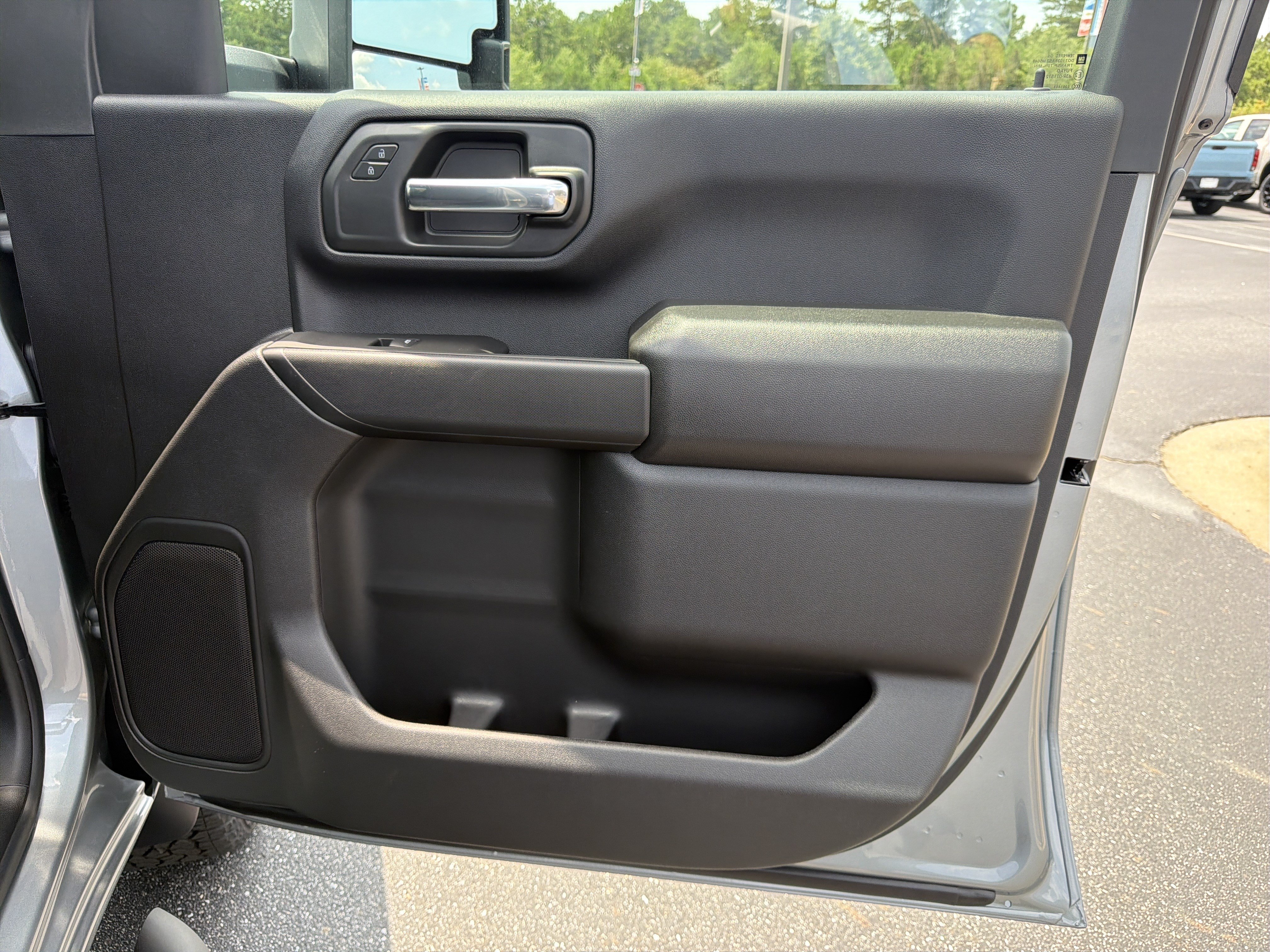 New 2026 Chevrolet Silverado 2500 Custom w/ Custom Value Package AWD/4WD image 17