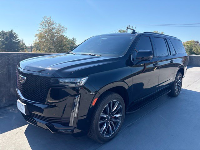 Used 2022 Cadillac Escalade ESV Sport AWD/4WD image 1