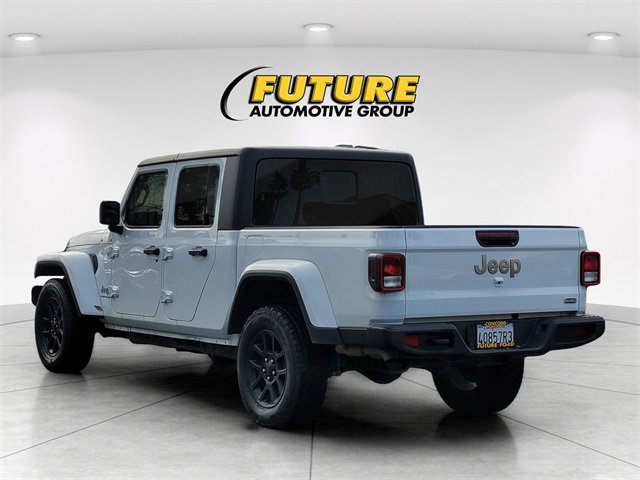 Used 2023 Jeep Gladiator Overland image 7