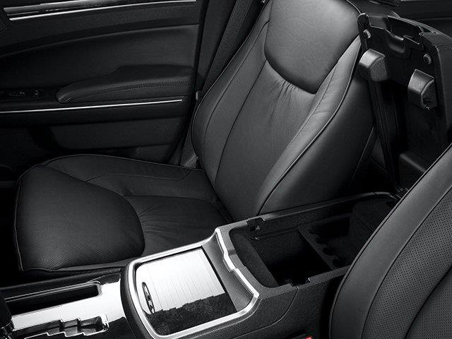 Used 2014 Chrysler 300 C AWD/4WD image 9