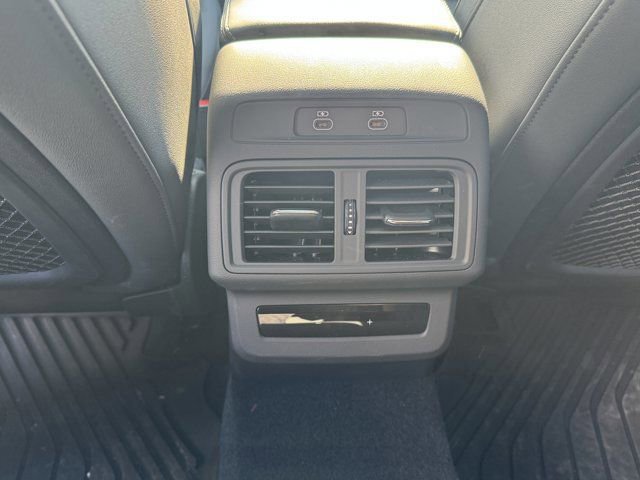 Used 2025 Audi Q5 Premium w/ Convenience Package AWD/4WD image 16