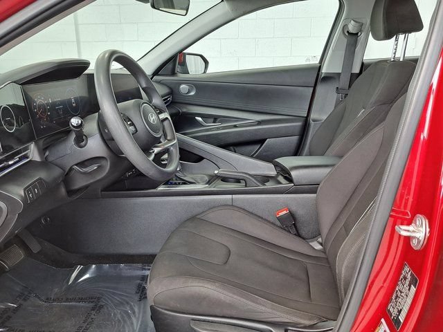 Used 2024 Hyundai Elantra SEL FWD image 23
