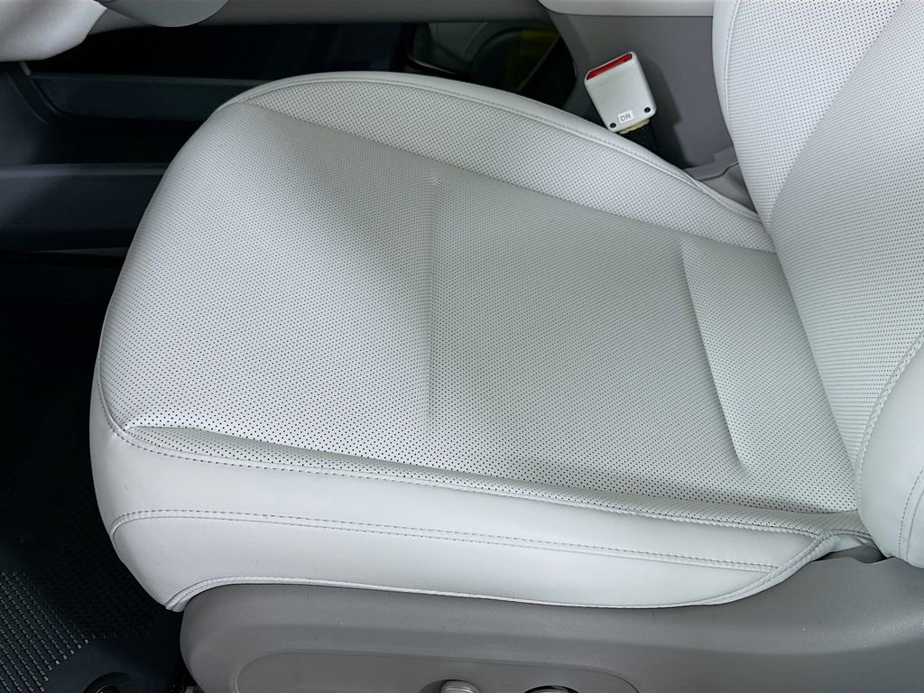 New 2025 Hyundai Ioniq 6 SEL image 21