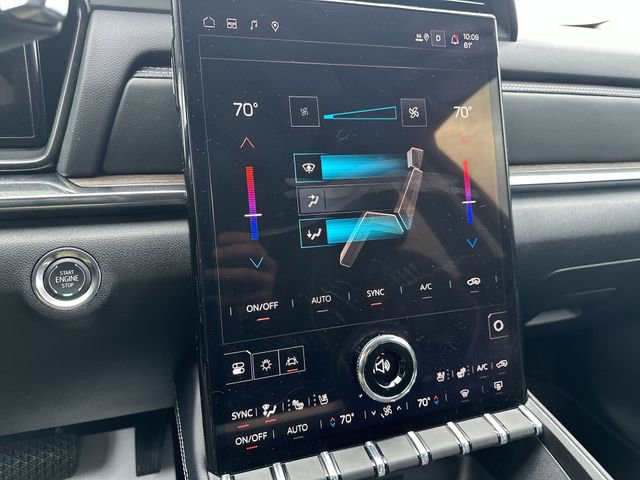 Used 2026 GMC Terrain Denali w/ LPO, Black Badging Package image 19