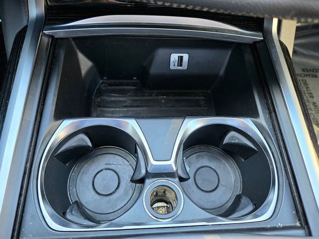 Used 2018 BMW 740e xDrive w/ M Sport Package image 39