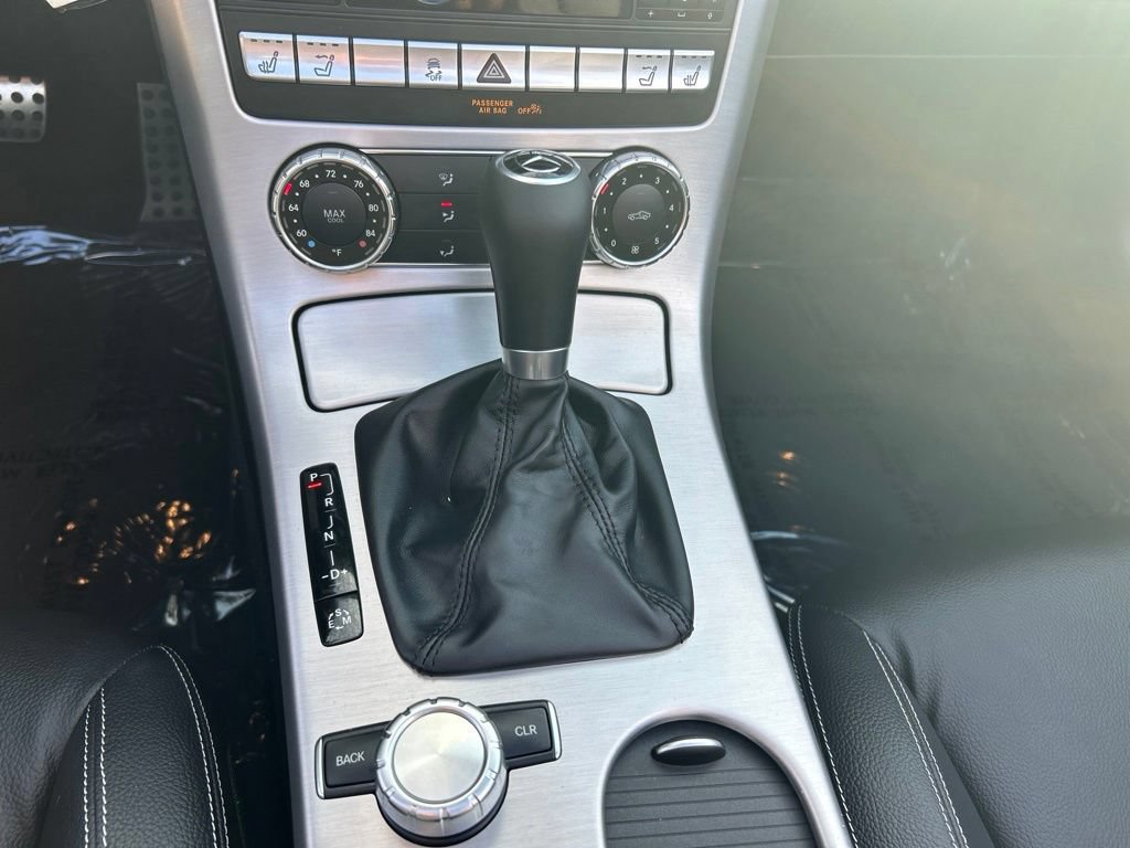 Used 2013 Mercedes-Benz SLK 250 image 34