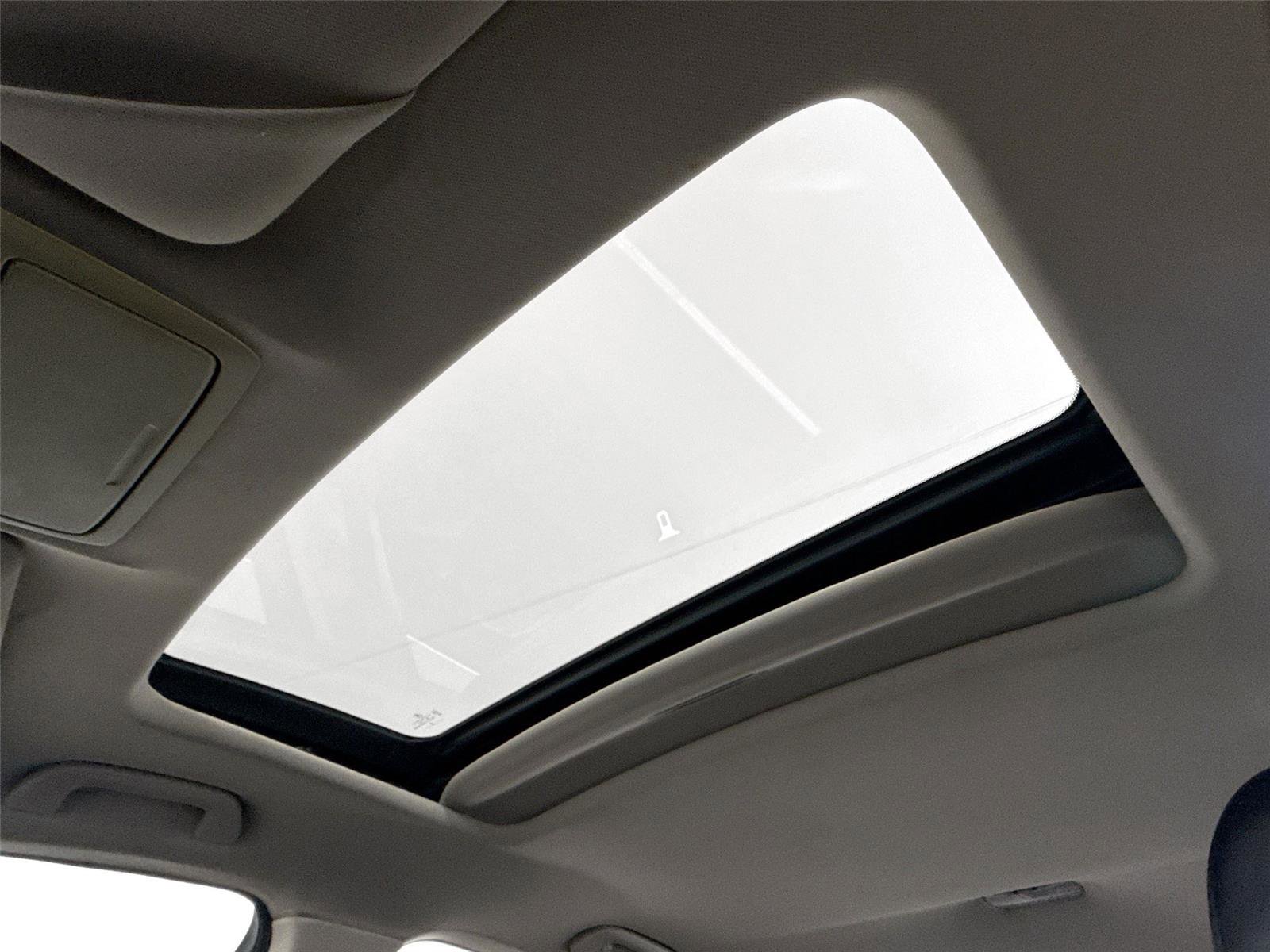 Used 2010 Acura TSX Sedan image 6